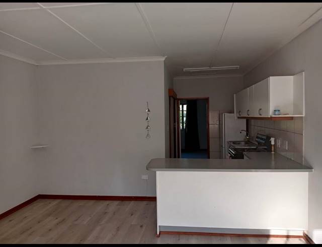 1 BEDROOM APARTMENT FOR SALE IN SCOTTBURGH